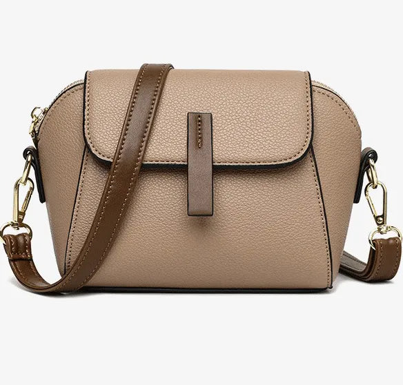 Bolsa de Couro Feminina Tiracolo - ChicEssence - Site compre mais