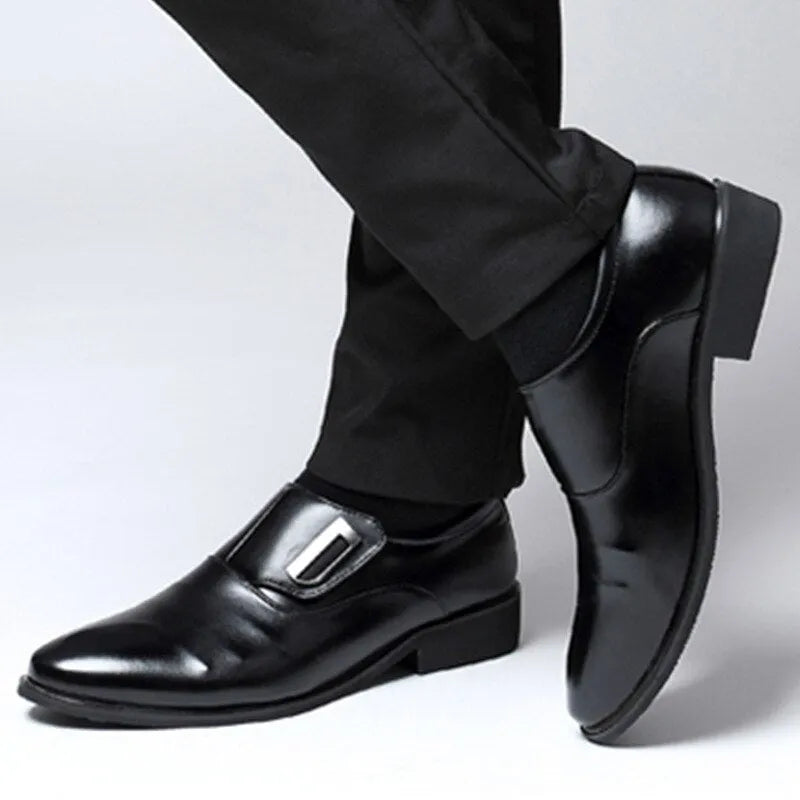Sapato Mocassim Masculino de Couro Antiderrapante - ClassicMoc.